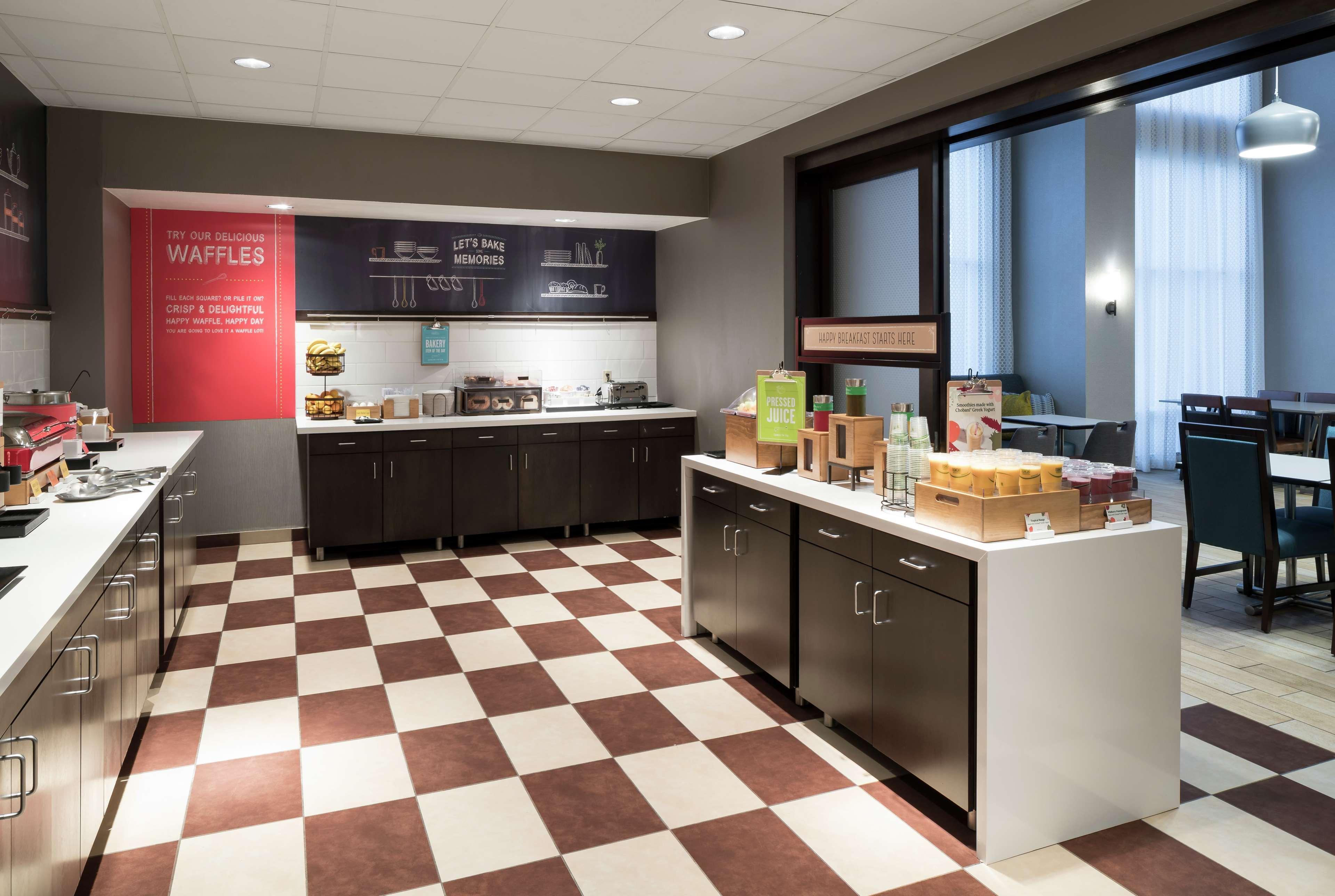 Hampton Inn & Suites Rochester-North Exteriör bild