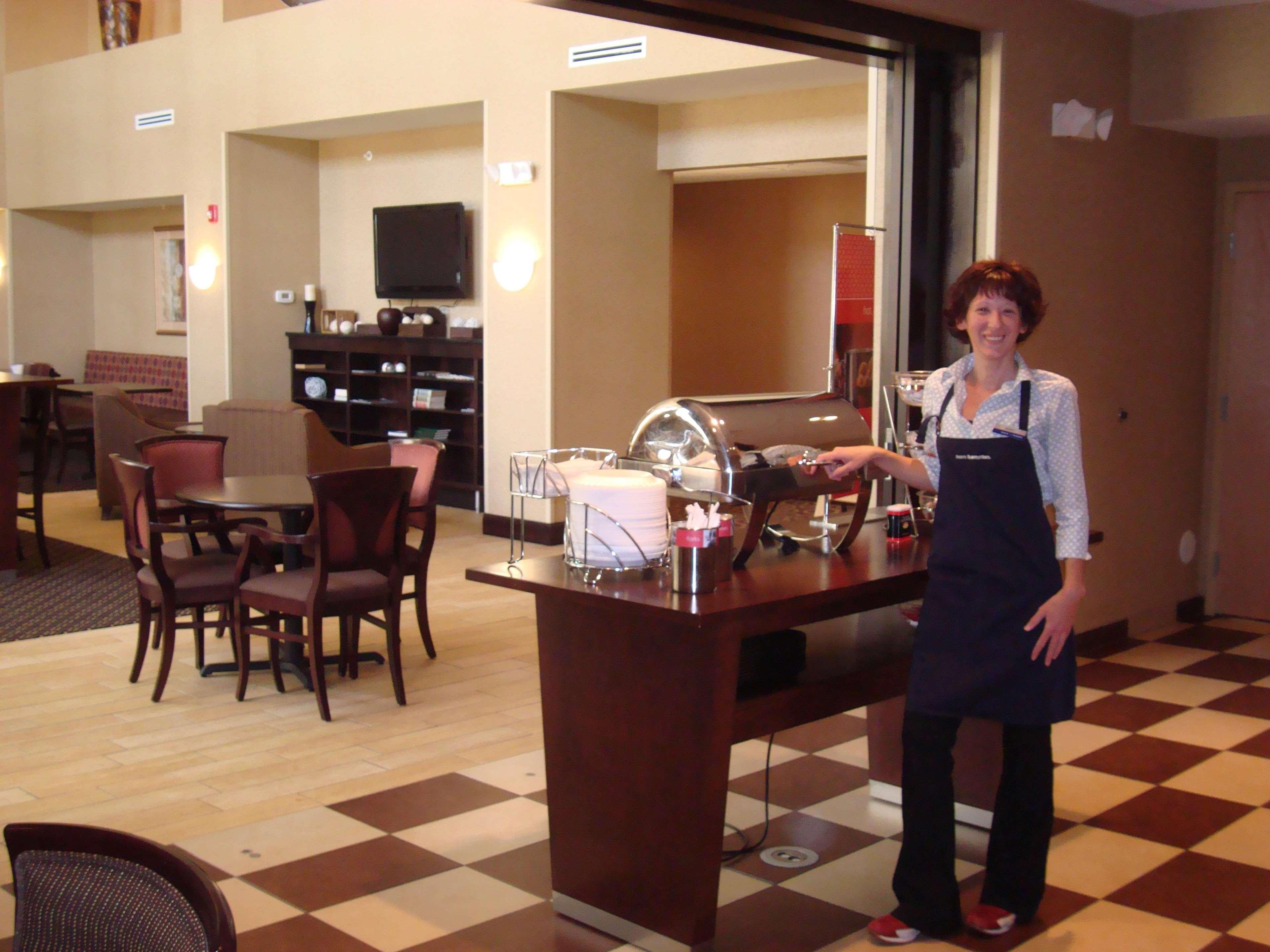 Hampton Inn & Suites Rochester-North Restaurang bild