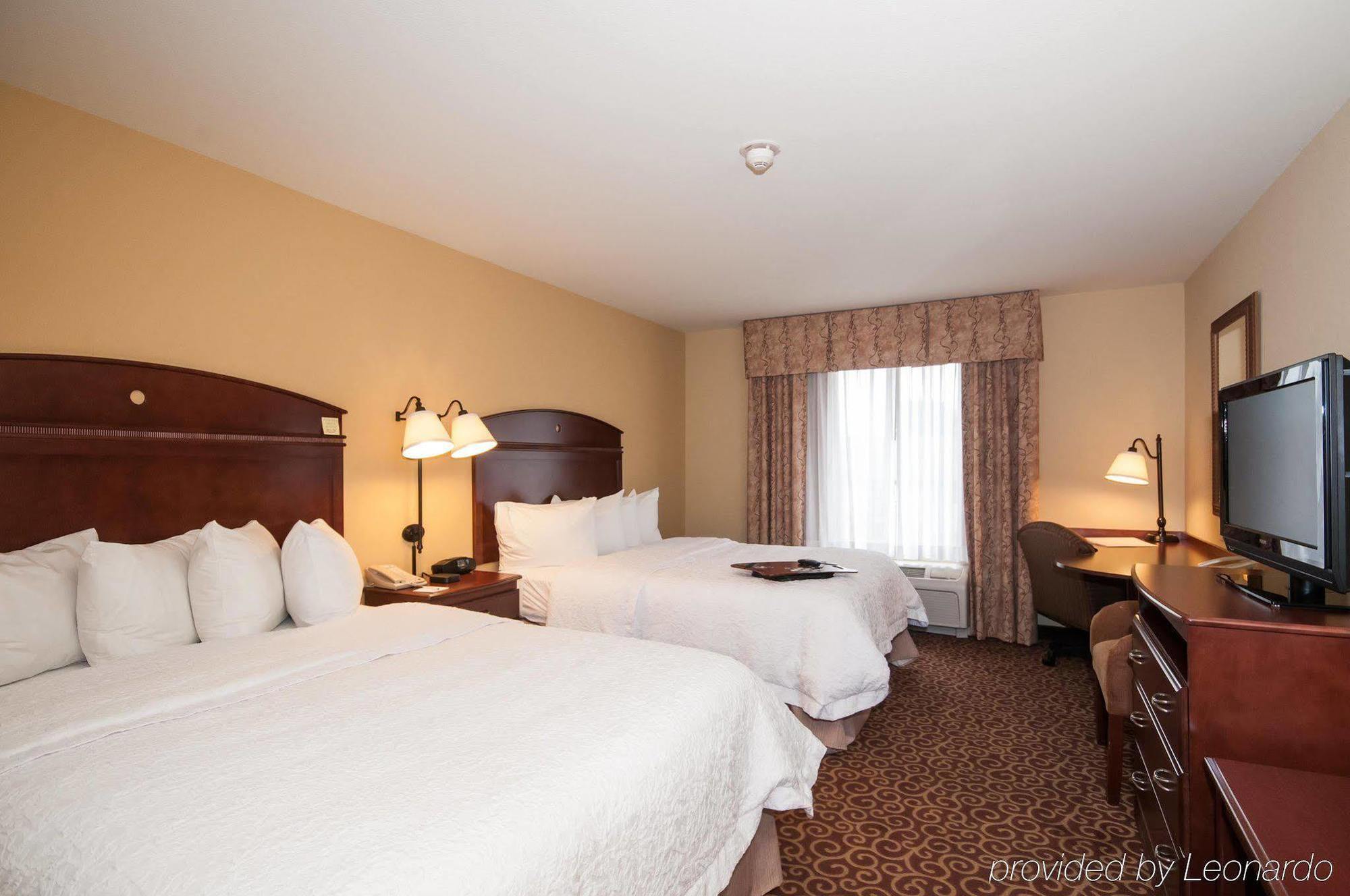 Hampton Inn & Suites Rochester-North Exteriör bild