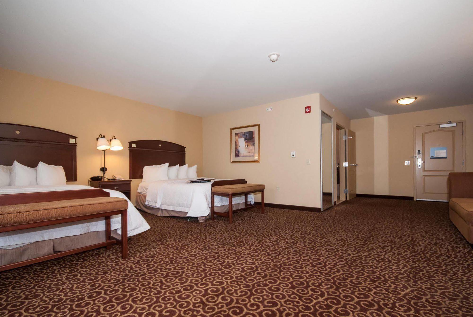 Hampton Inn & Suites Rochester-North Exteriör bild
